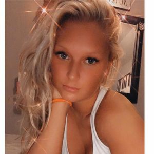 Meet your Posher, Raeleigh